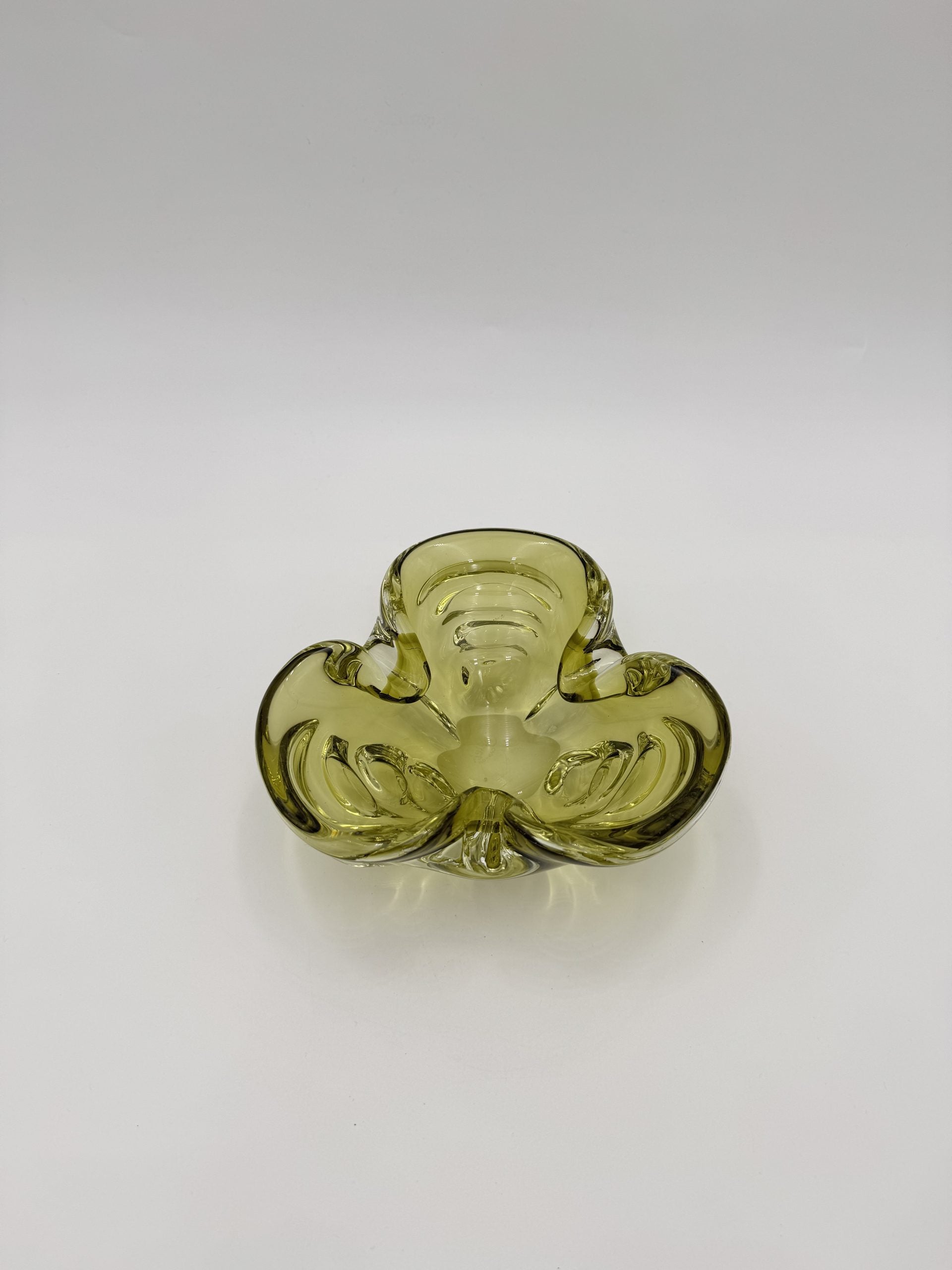 Vintage Chalet Canada Art Glass Yellow/Green Bowl Mid Century Modern